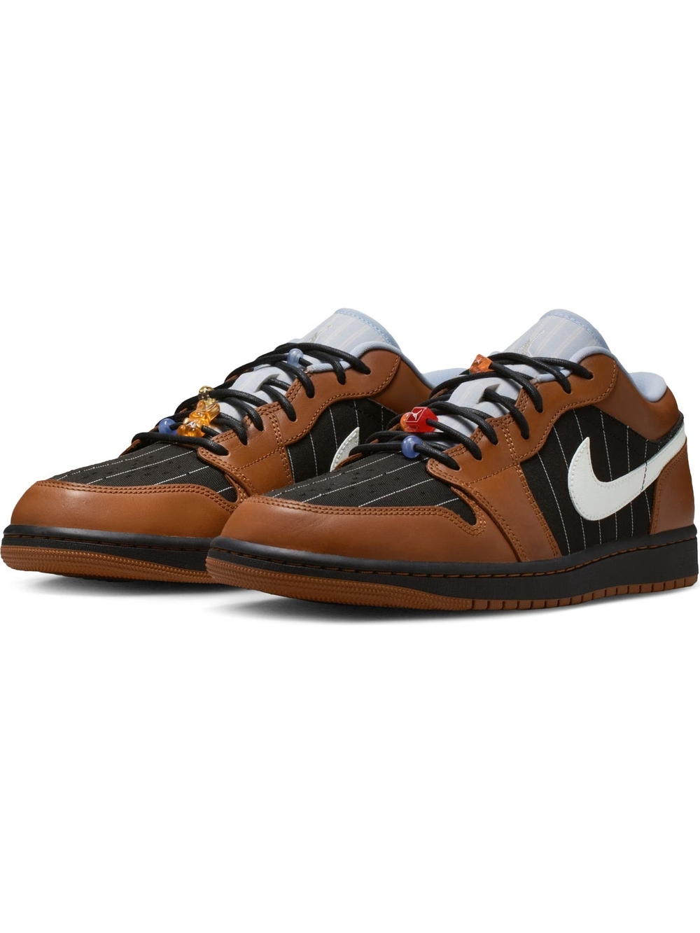 Air Jordan 1 Low SE - Picture 7 of 10